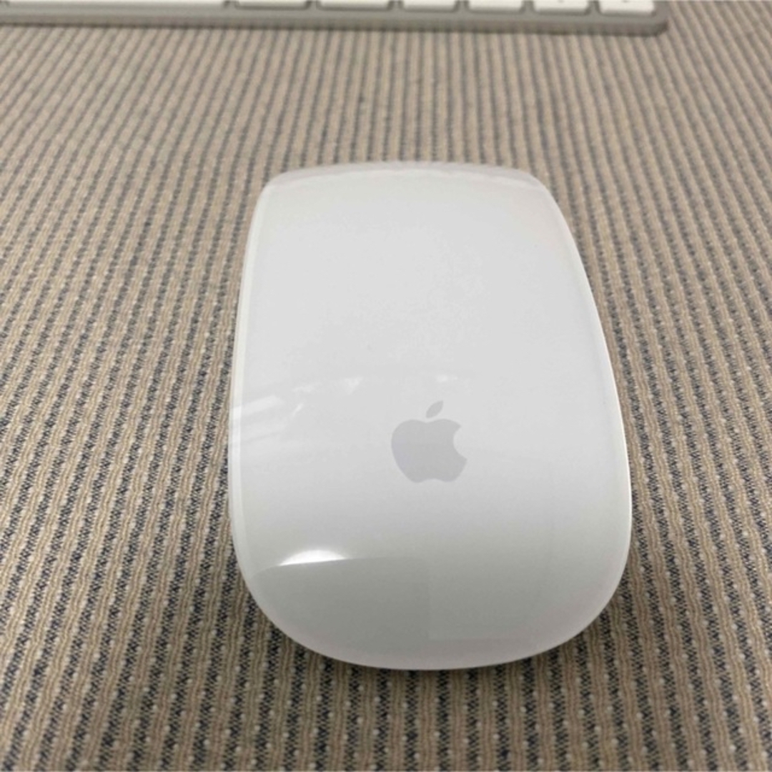 Mac (Apple)(マック)のApple純正 keyboard & mouse マウス キーボード B スマホ/家電/カメラのPC/タブレット(PC周辺機器)の商品写真