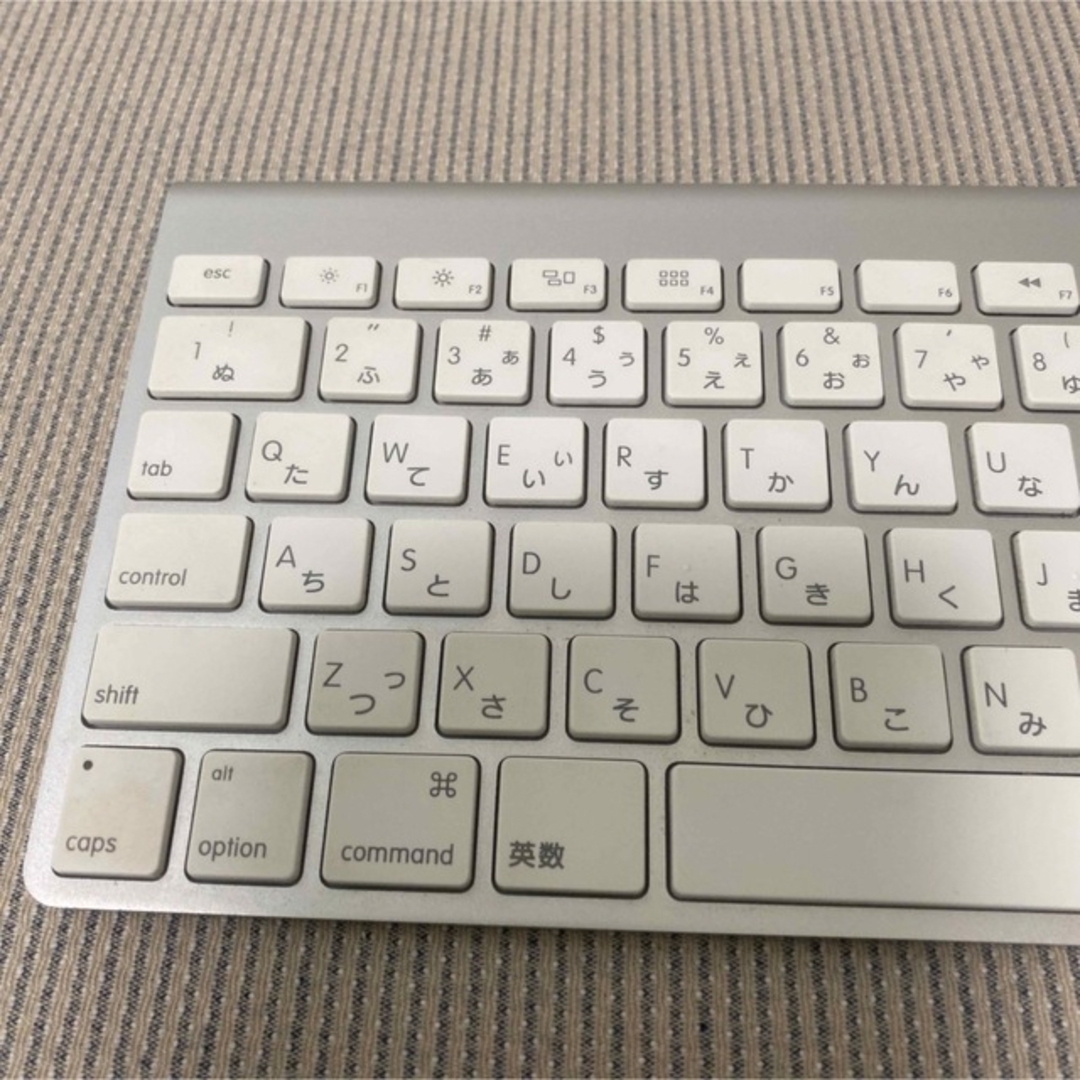 Mac (Apple)(マック)のApple純正 keyboard & mouse マウス キーボード B スマホ/家電/カメラのPC/タブレット(PC周辺機器)の商品写真