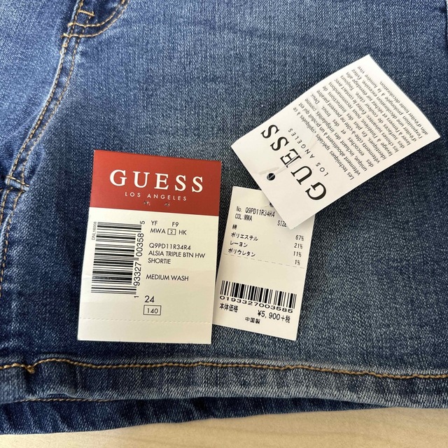 GUESS(ゲス)のゲス　デニム　ショートパンツ レディースのパンツ(ショートパンツ)の商品写真