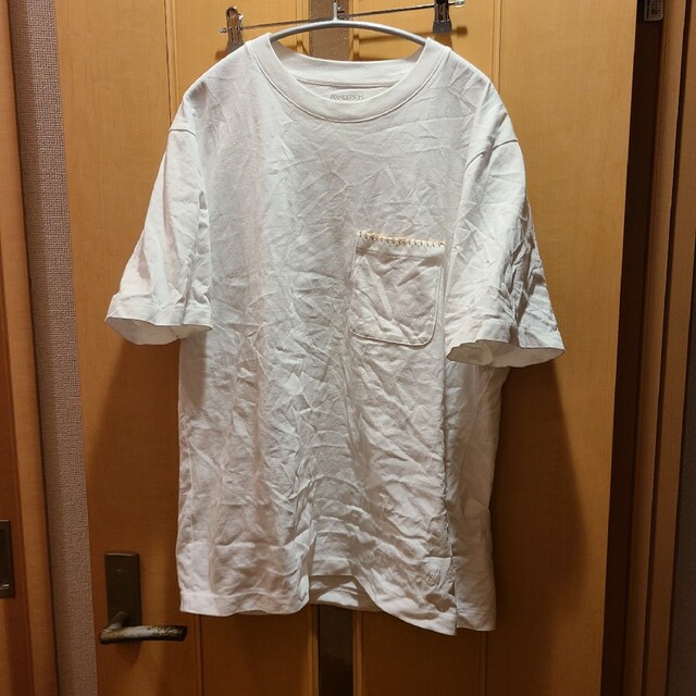 J.W.ANDERSON(ジェイダブリューアンダーソン)のユニクロ　jwanderson ブランケットステッチTシャツ　白T メンズのトップス(Tシャツ/カットソー(半袖/袖なし))の商品写真