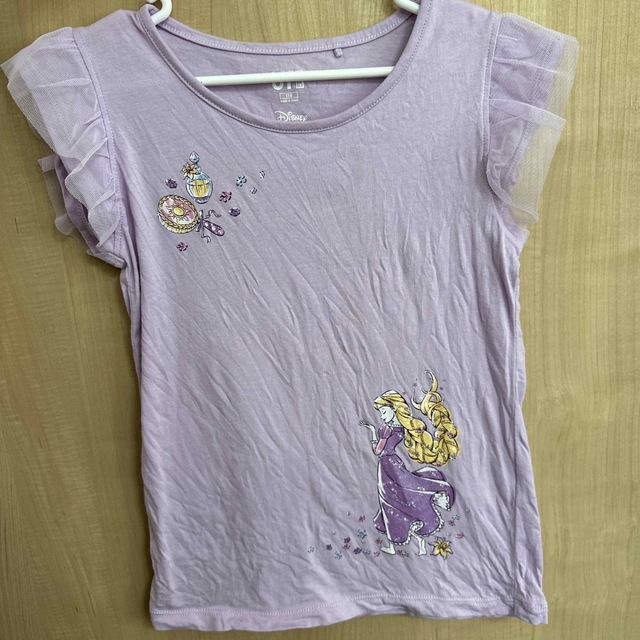 UNIQLO(ユニクロ)の【専用】UNIQLO Disney キッズ Tシャツ ラプンツェル 110cm キッズ/ベビー/マタニティのキッズ服女の子用(90cm~)(Tシャツ/カットソー)の商品写真