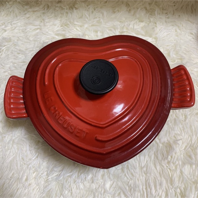 LE CREUSET(ルクルーゼ)のLE CREUSET◆ココット・ダムール 20cm/ハート型チェリーレッド インテリア/住まい/日用品のキッチン/食器(鍋/フライパン)の商品写真