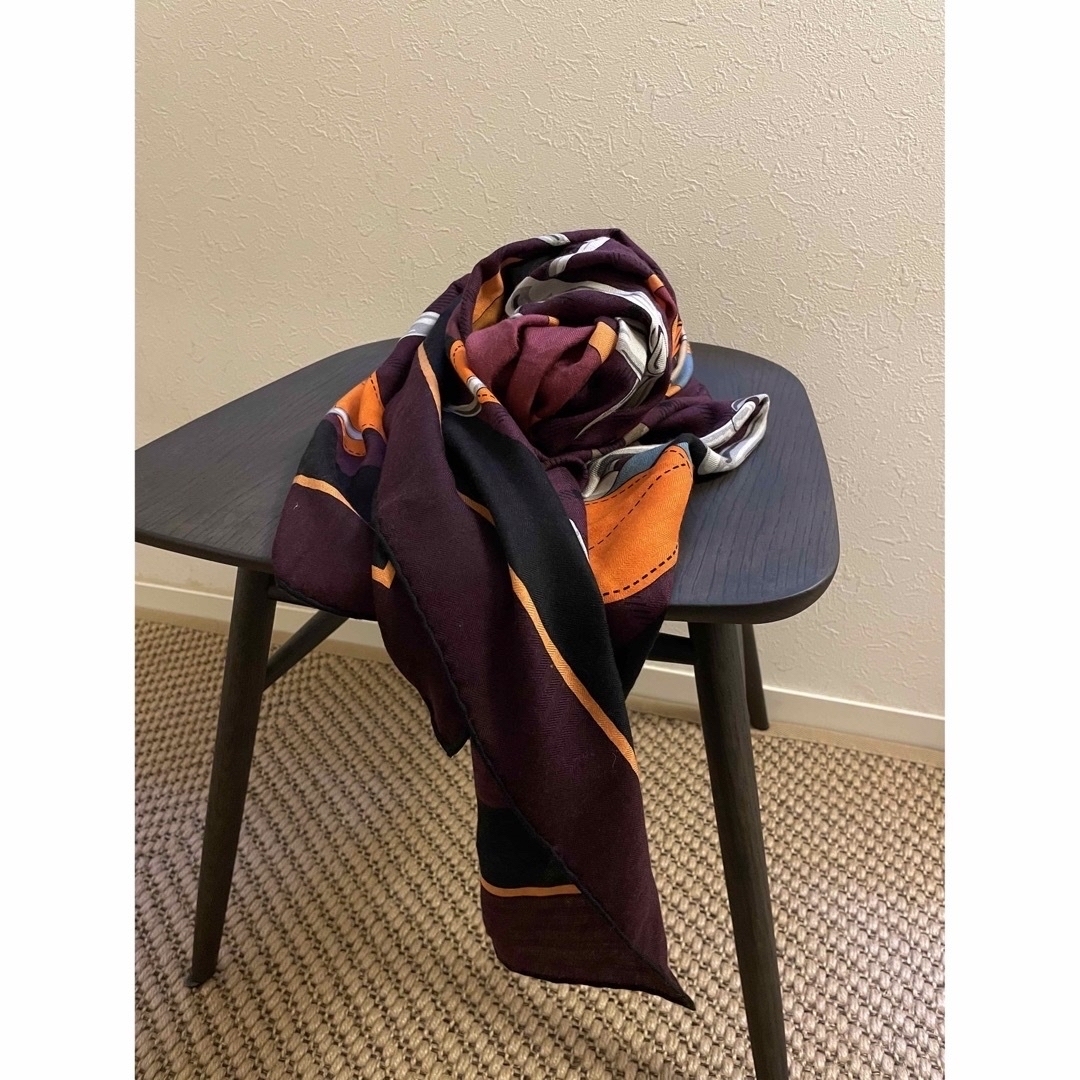 HERMES エルメス カレ カシミヤシルク 大判スカーフ HERMES エルメス カレ カシミヤシルク 大判スカーフ