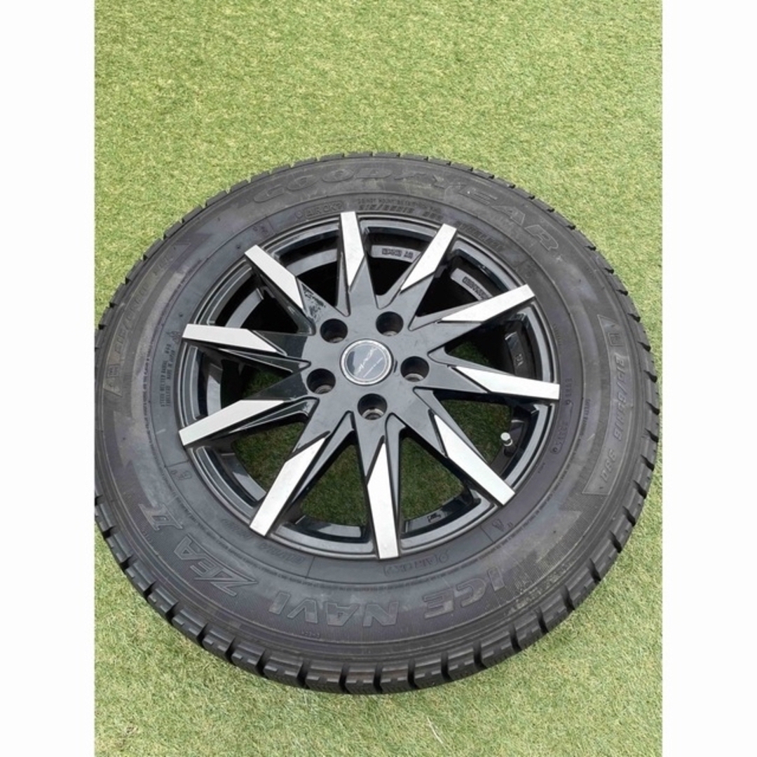 グッドイヤー　アイスナビ ZEAⅡ 215/65 R16 98Q