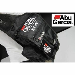 アブガルシア(AbuGarcia)のＡＭ入金なら即日発送【Abu Garcia】アブガルシア バッグ 黒　 タテ型(ルアー用品)