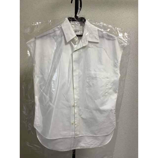 MADISONBLUE(マディソンブルー)のMADISONBLUE ノースリーブシャツ白 レディースのトップス(シャツ/ブラウス(半袖/袖なし))の商品写真