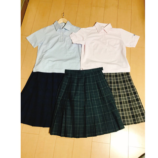 高校制服セット（シャツ2枚、スカート3点）　コスプレ(衣装一式)