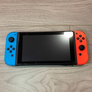 ニンテンドウ(任天堂)の最終値下　Nintendo Switch 本体 コントローラー　セット　スイッチ(家庭用ゲーム機本体)