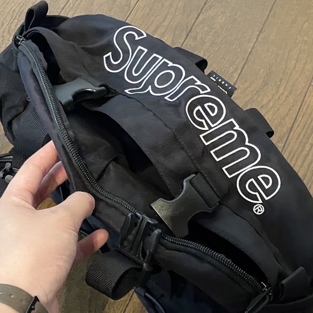 Supreme シュプリーム　19FW waist bag black