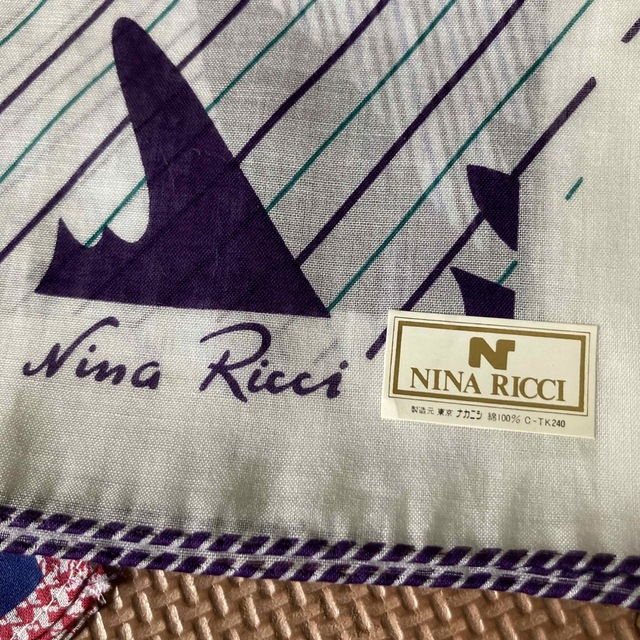 NINA RICCI - ニナリッチ、ウンガロ、ともう一枚 ハンカチ3枚セットの