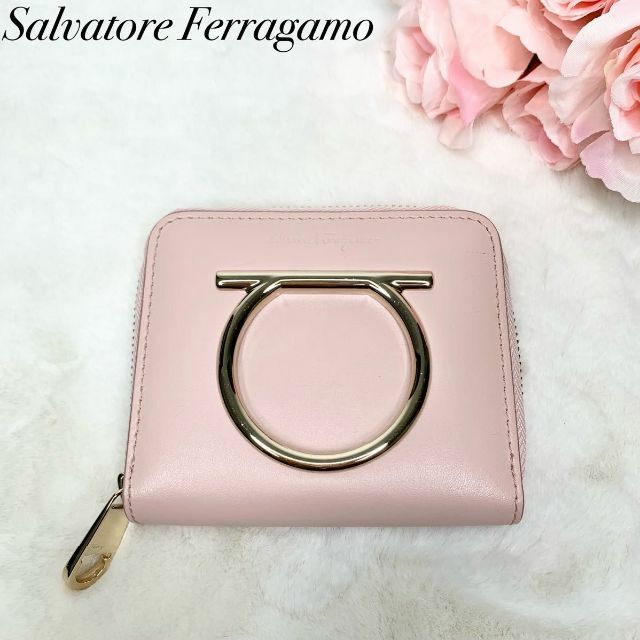 【美品】Ferragamo フェラガモ 二つ折財布 ラウンドファスナー ピンクのサムネイル