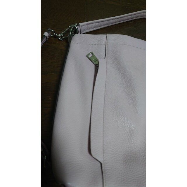 COACH(コーチ)のCOACH ファスナー付きハンドバッグ 薄ピンク 美品 レディースのバッグ(ハンドバッグ)の商品写真