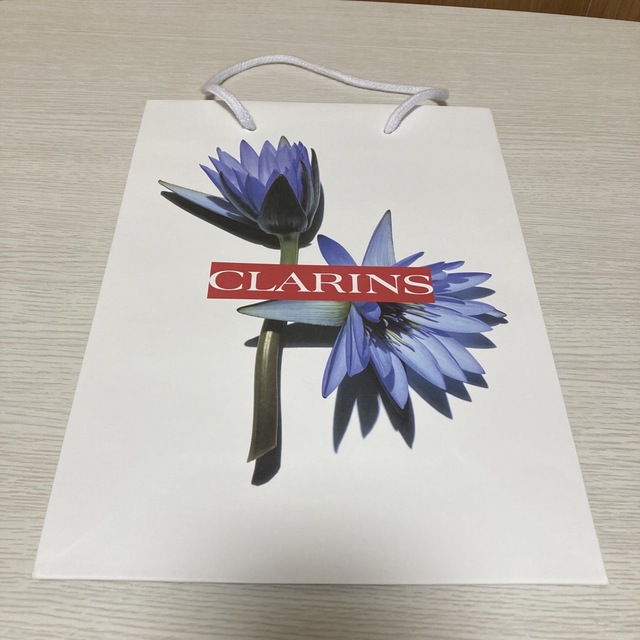 CLARINS(クラランス)のCLARINS紙袋 レディースのバッグ(ショップ袋)の商品写真