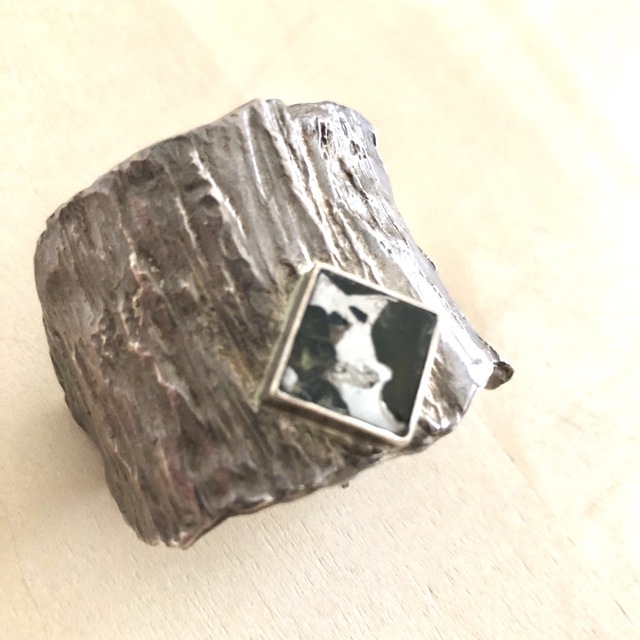 隕石　イミラック・パラサイト 髪飾り ヘアフック レディースのヘアアクセサリー(その他)の商品写真