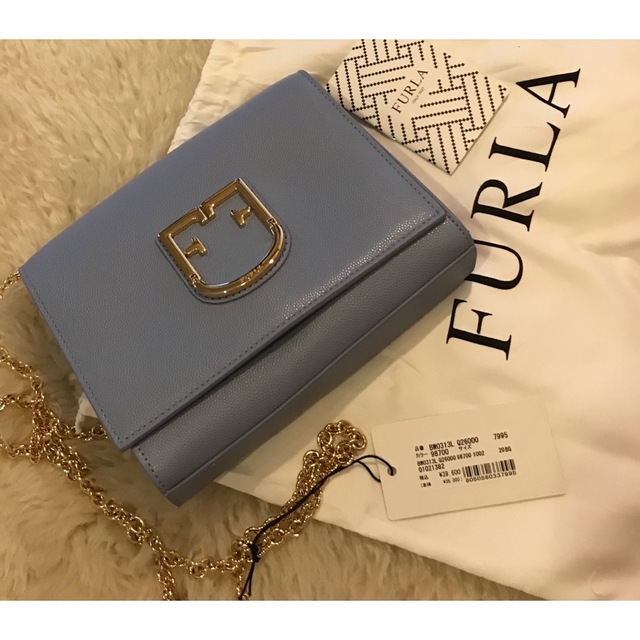 【新品未使用】FURLA フルラ　ショルダーバッグ約390gマグネット開閉内側