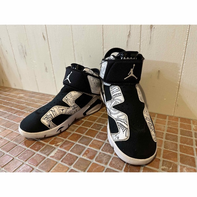 NIKE(ナイキ)のNIKE ジョーダン 6 レトロ リトル フレックス  キッズ/ベビー/マタニティのキッズ靴/シューズ(15cm~)(スニーカー)の商品写真