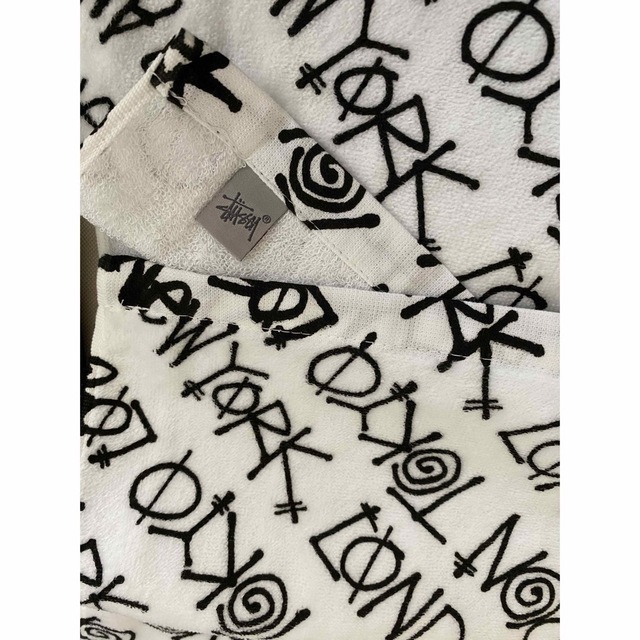 STUSSY(ステューシー)の超限定 STUSSY ステューシー 非売品 ノベルティ タオル 白地 x 黒文字 メンズのファッション小物(その他)の商品写真