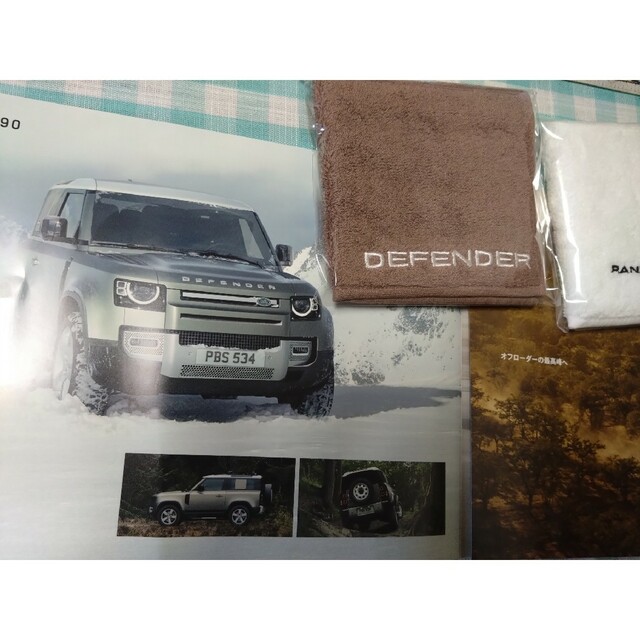 LAND ROVER＆DEFENDERタオルハンカチセット 自動車/バイクの自動車(カタログ/マニュアル)の商品写真