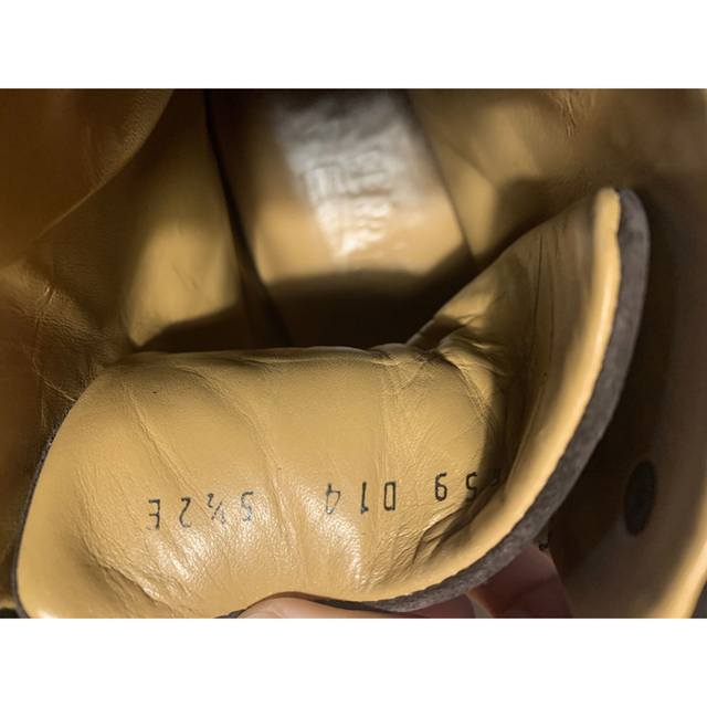 ステファノブランキーニ未使用　フェラガモ　ブーツ　定価9万円　5.5表記