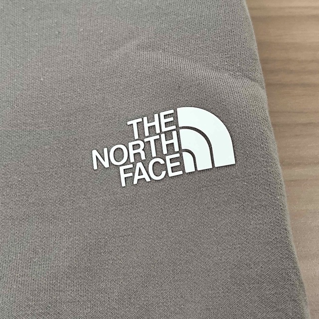THE NORTH FACE(ザノースフェイス)のテックエアースウェットジョガーパンツMサイズ メンズのパンツ(その他)の商品写真