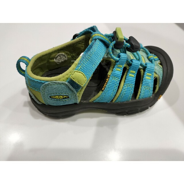 KEEN(キーン)のKEEN　サンダル　キッズ　１７cm　NEW PORT キッズ/ベビー/マタニティのキッズ靴/シューズ(15cm~)(サンダル)の商品写真