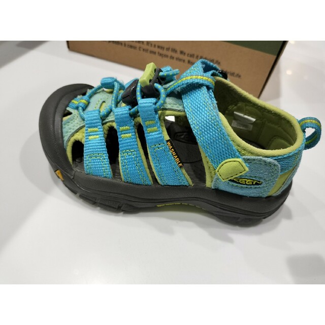 KEEN(キーン)のKEEN　サンダル　キッズ　１７cm　NEW PORT キッズ/ベビー/マタニティのキッズ靴/シューズ(15cm~)(サンダル)の商品写真