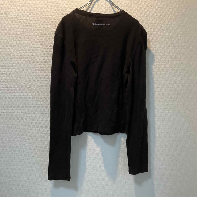 Calvin Klein(カルバンクライン)のCalvin Klein Jeans カルバン　クライン　ジーンズ　ロンT L  レディースのトップス(Tシャツ(長袖/七分))の商品写真