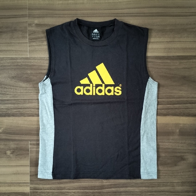 adidas(アディダス)のアディダス タンクトップ 3枚組 キッズ/ベビー/マタニティのキッズ服男の子用(90cm~)(Tシャツ/カットソー)の商品写真