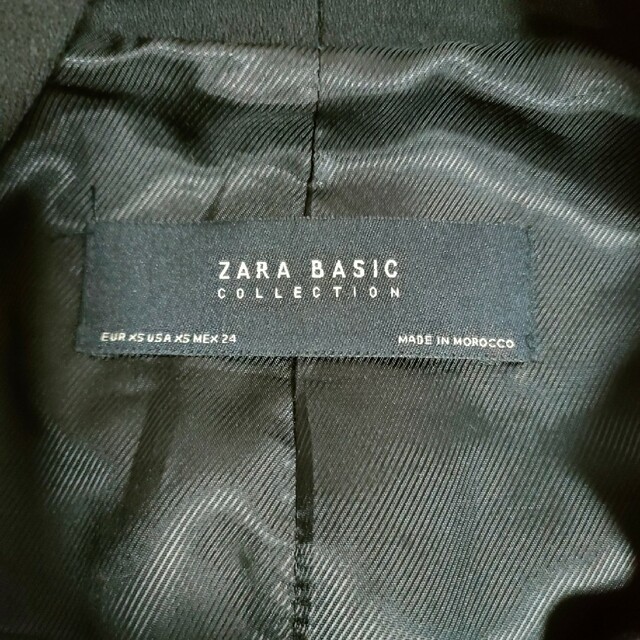 ZARA(ザラ)のザラ　ブラック　コート　XS 美品 レディースのジャケット/アウター(テーラードジャケット)の商品写真