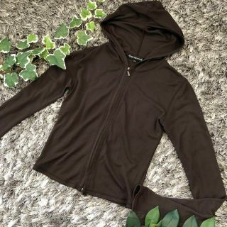 FOXEY NEW YORK】ストレッチリブ ロゴプレート パーカー | www