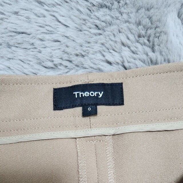 theory(セオリー)のTheory スカート かわいい レディースのスカート(ミニスカート)の商品写真