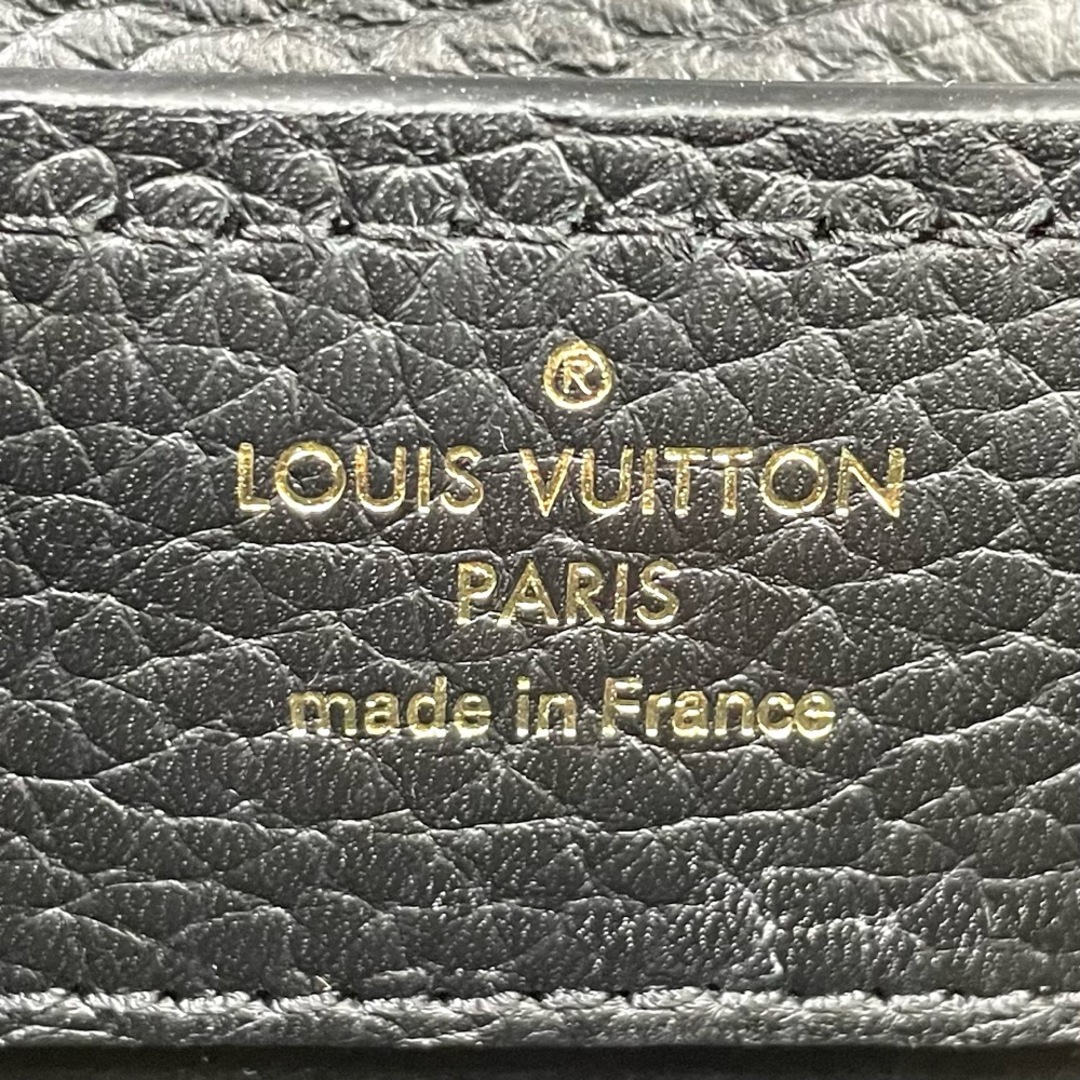 LOUIS VUITTON(ルイヴィトン)の【値下げ中】LOUIS VUITTON ルイヴィトン 2WAY カプシーヌ ミニ MINI ハンドバッグ ショルダーバッグ ブラック 黒 小さめ 鞄 かばん M56669  トリヨンレザー   ノワール ゴールド金具 レディース 定番 美品【中古品】 レディースのバッグ(ハンドバッグ)の商品写真