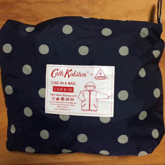 Cath Kidston(キャスキッドソン)のキャスキッドソンレインジャケットほとんど未使用美品 レディースのジャケット/アウター(ナイロンジャケット)の商品写真