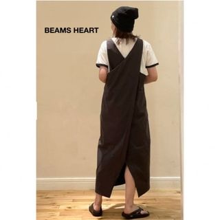 ビームス(BEAMS)のBEAMS HEART / バックツイスト ワンピース/美品(ロングワンピース/マキシワンピース)