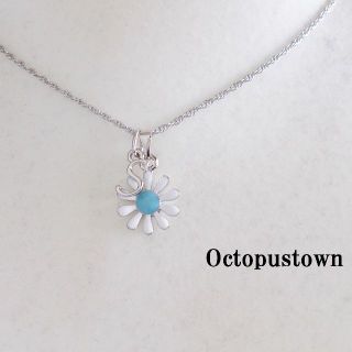 ❂太陽の花❂ ひまわりと選べるイニシャルチャームのネックレス（ホワイト×ブルー）(ネックレス)