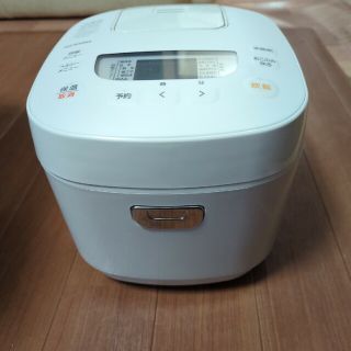 アイリスオーヤマ(アイリスオーヤマ)のアイリスオーヤマ 炊飯器 5.5合 マイコン式　最終値下げ!(炊飯器)