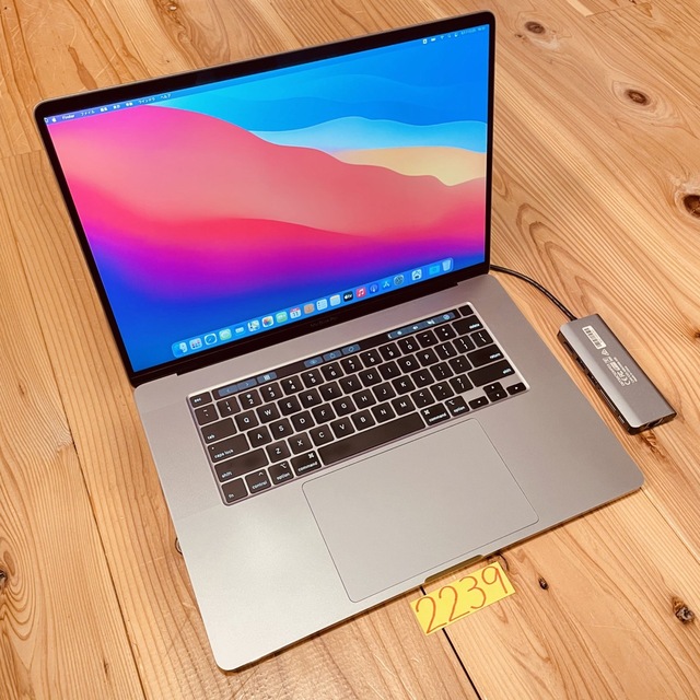 美品 MacBook pro 16インチ 2019 i9 メモリ64GB! 美品 MacBook pro 16インチ 2019 i9 メモリ64GB!