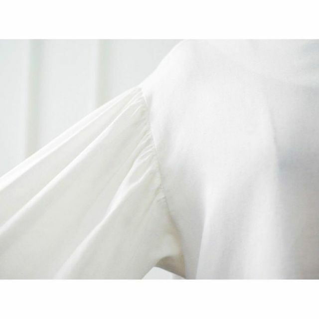 【2XL】ブラウス シンプル 白 トップス ふんわり 袖 韓国 レディースのトップス(シャツ/ブラウス(長袖/七分))の商品写真
