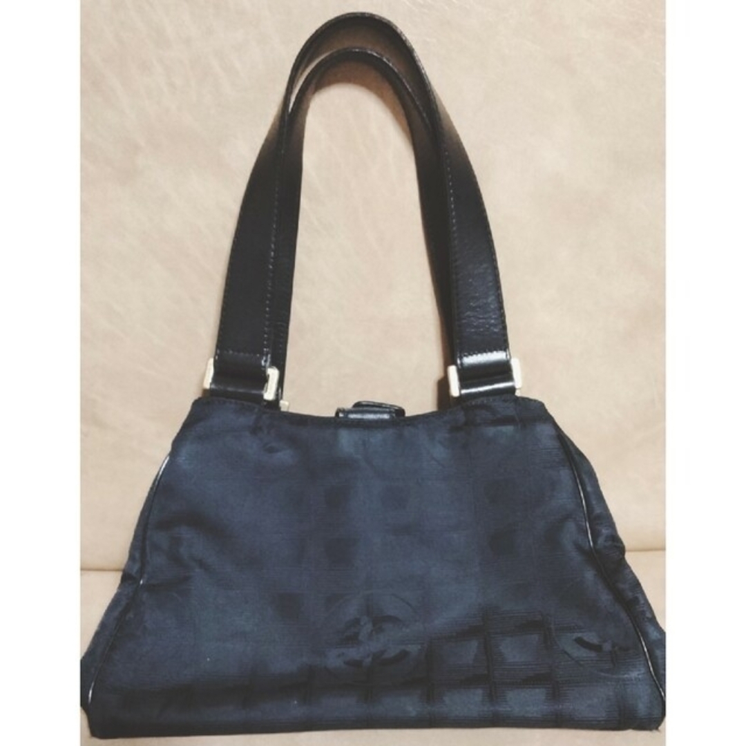 シャネル✨CHANEL♥本物鑑定済✨ ニュートラベルライン♥ハンドバッグ✨黒