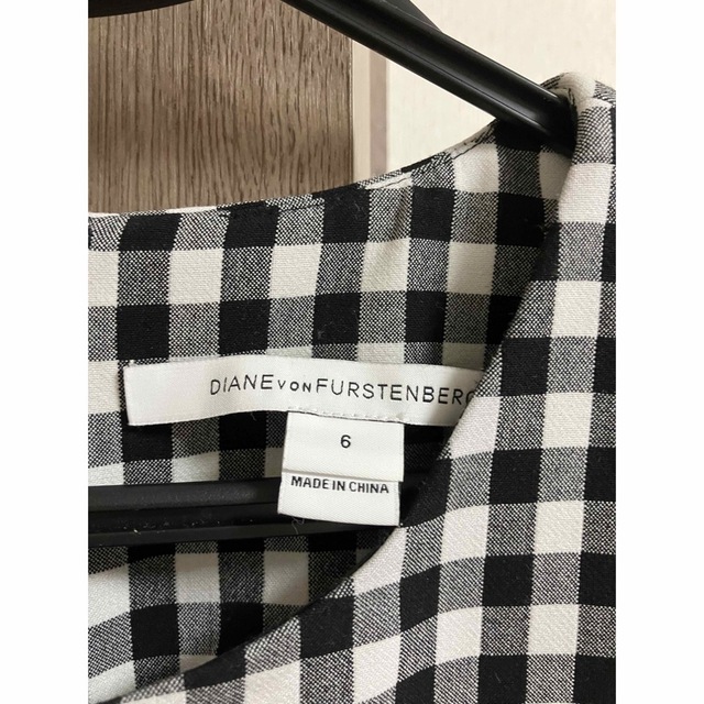 DIANE von FURSTENBERG(ダイアンフォンファステンバーグ)の新品　ダイアンフォンファステンバーグ　ギンガムチェック　トップス　dvf レディースのトップス(シャツ/ブラウス(半袖/袖なし))の商品写真