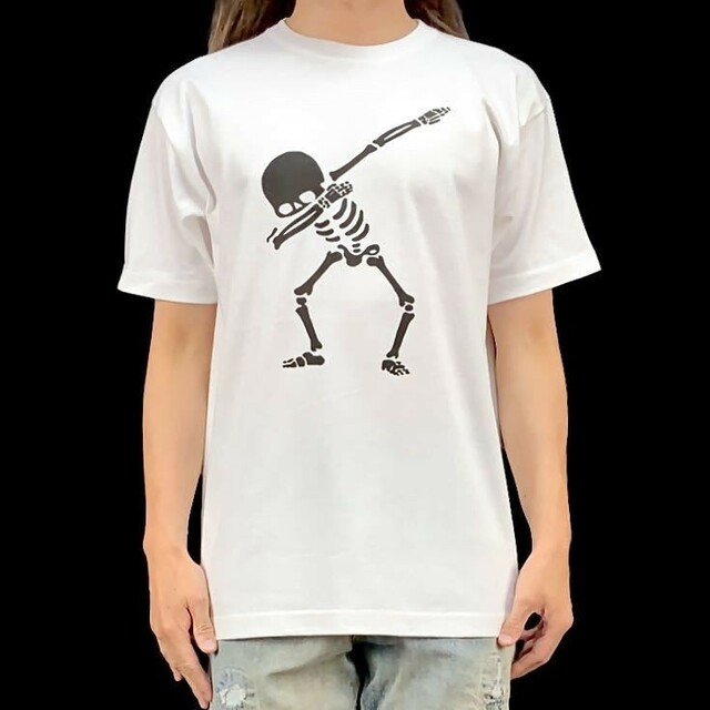 新品 オタク 変身 ポーズ おもしろ かわいい ガイコツ 骸骨 ドクロ Tシャツ メンズのトップス(Tシャツ/カットソー(半袖/袖なし))の商品写真