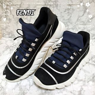 フェンディ(FENDI)の☆FENDI　フェンディ　スニーカー　サイズ7☆(スニーカー)