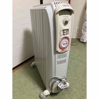 直接受取の場合 大幅値引きします】デロンギ オイルヒーター 8畳〜10畳