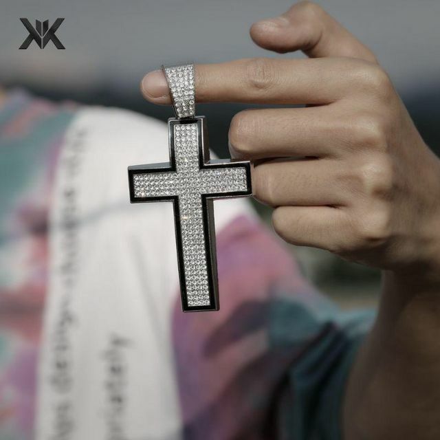 M04 ブリンブリン チェーン　ビッグ　クロス　ネックレス　十字架　シルバー メンズのアクセサリー(ネックレス)の商品写真