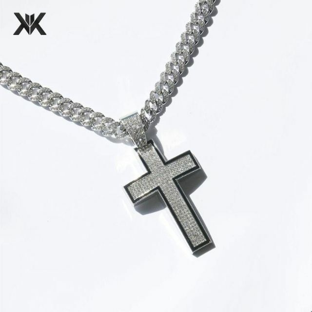 M04 ブリンブリン チェーン　ビッグ　クロス　ネックレス　十字架　シルバー メンズのアクセサリー(ネックレス)の商品写真