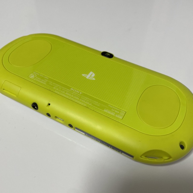 SONY PlayStationVITA 本体  PCH-2000 ZA13 3