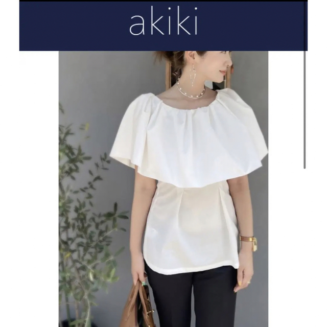 akiki  off shoulder tops White レディースのトップス(シャツ/ブラウス(長袖/七分))の商品写真