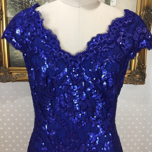 新品☆ TADASHI SHOJI サイズ4 紺色 【TADA101】ファスナーあり裏地 新品☆ TADASHI SHOJI サイズ4 紺色 【TADA101】ファスナーあり裏地