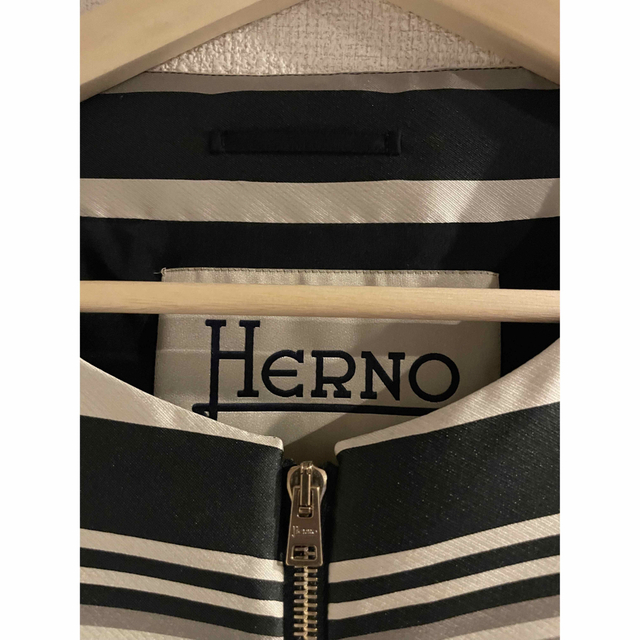 HERNO パテッドジャケット 半袖 44