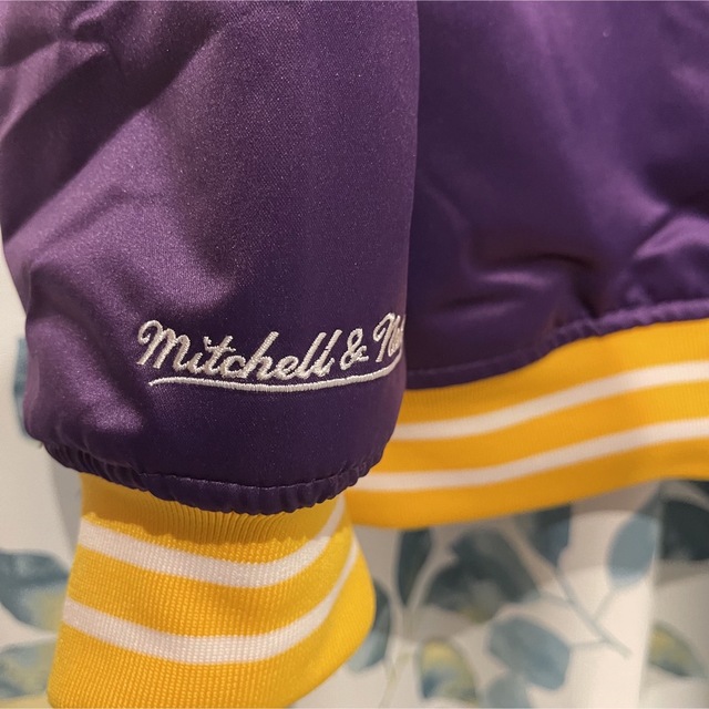 MITCHELL & NESS(ミッチェルアンドネス)のMITCHELL & NESS  スタジャン スポーツ/アウトドアのスポーツ/アウトドア その他(バスケットボール)の商品写真